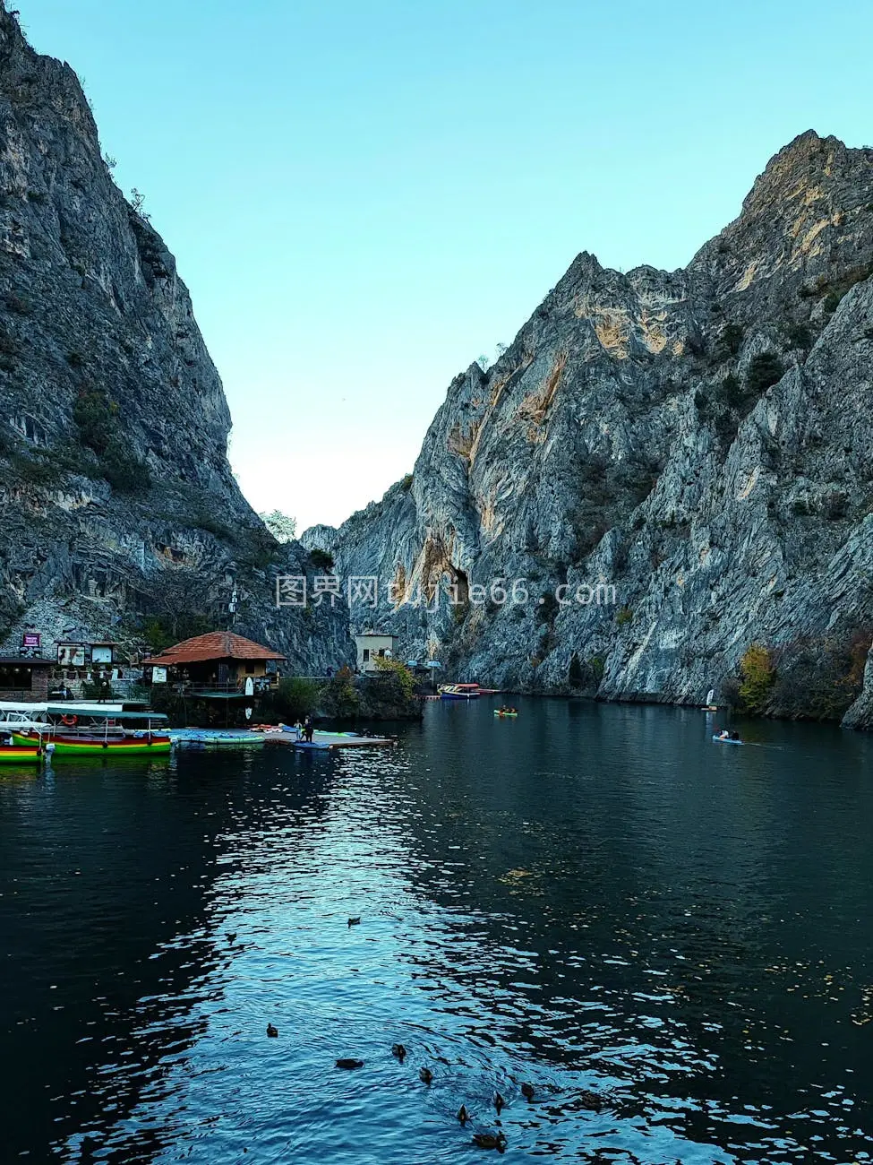 北马其顿马特卡峡谷宁静海景图片