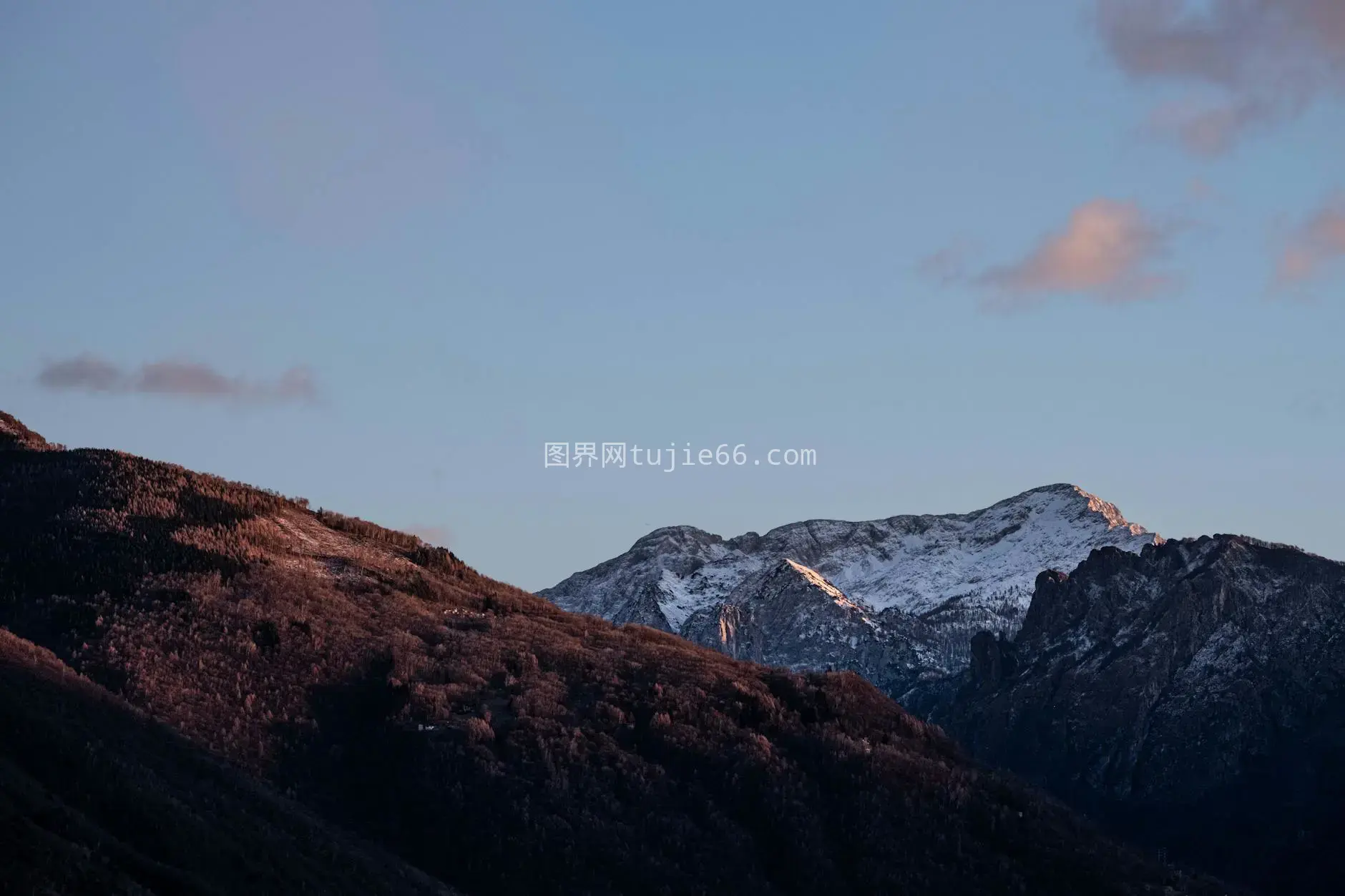 黄昏雪山美景自然美图片