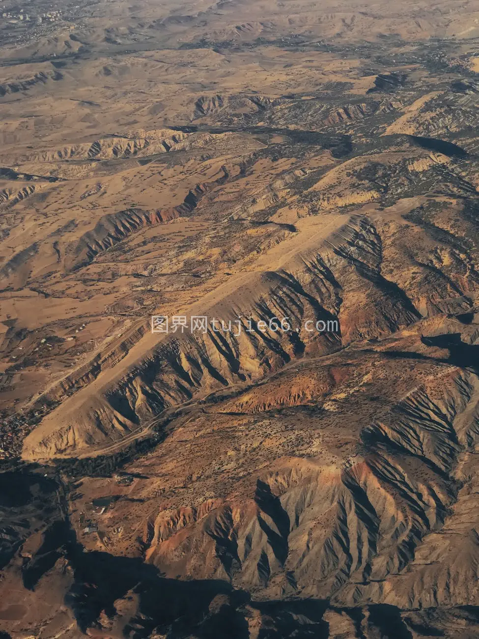 免费丘陵地貌图片风格不变不平直图片