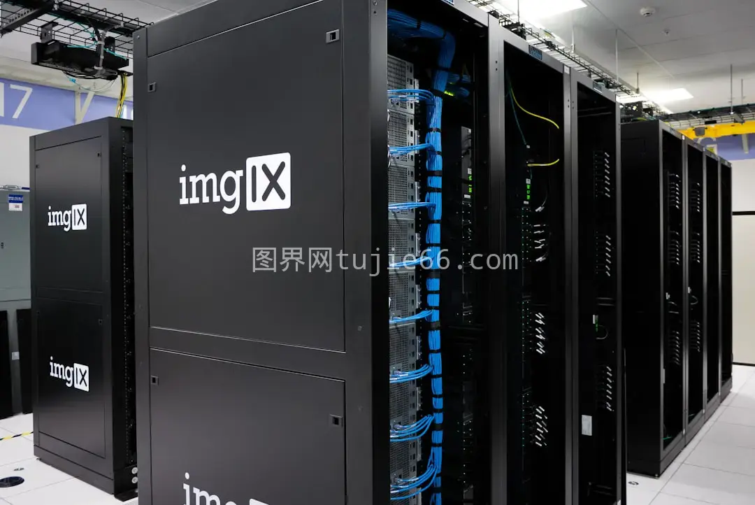 黑色ImgIX服务器系统解析图片