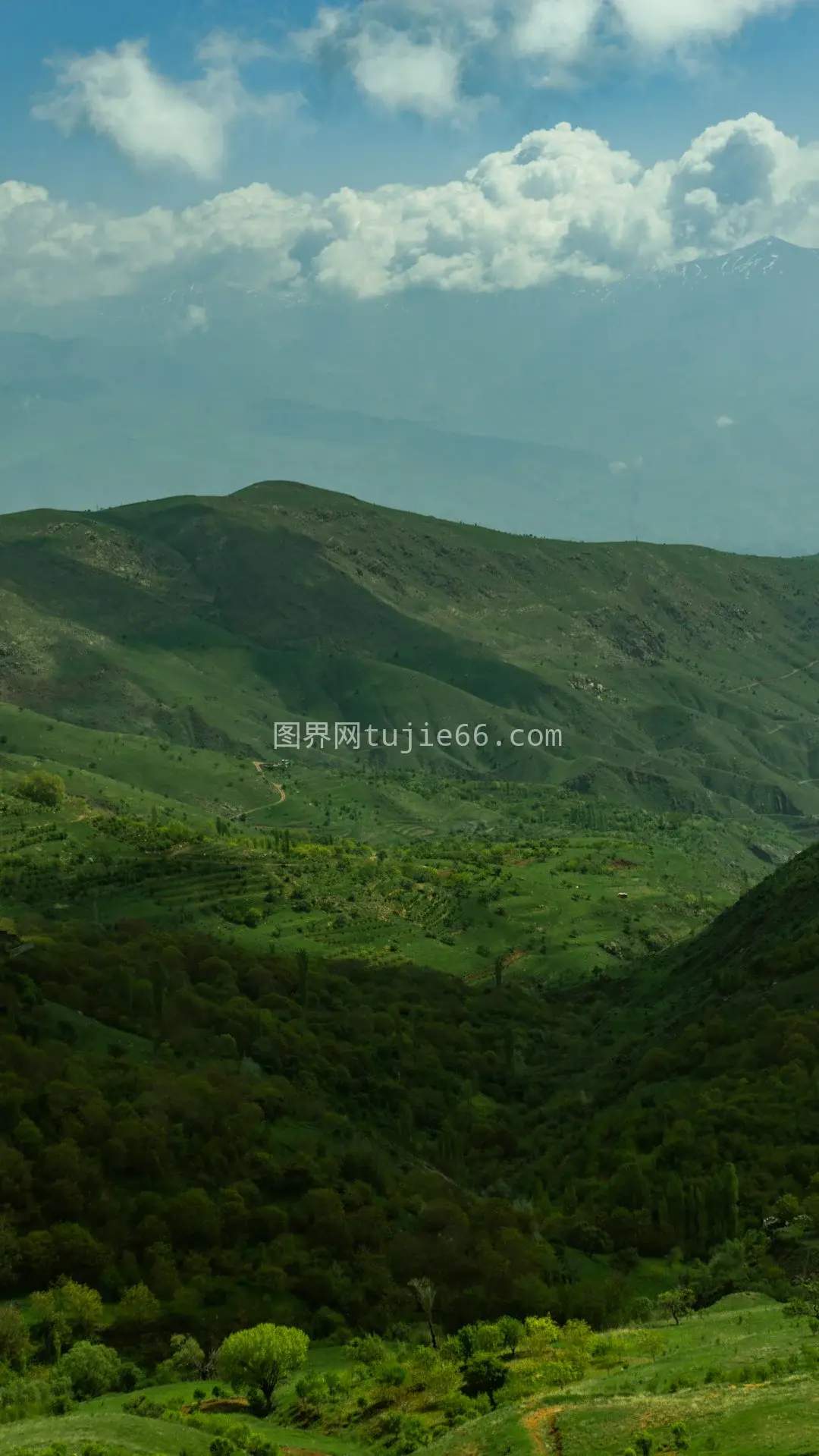 山谷背景山脉风景图图片