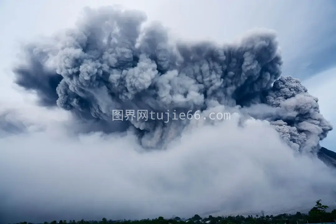 自然风景烟雾摄影艺术图片