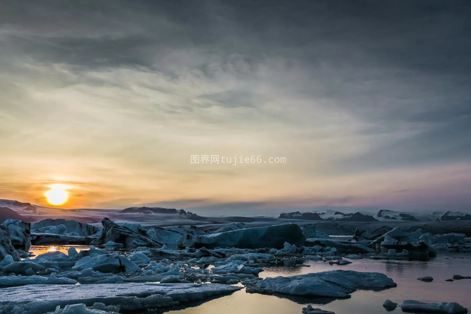 日落海景冰山美图片