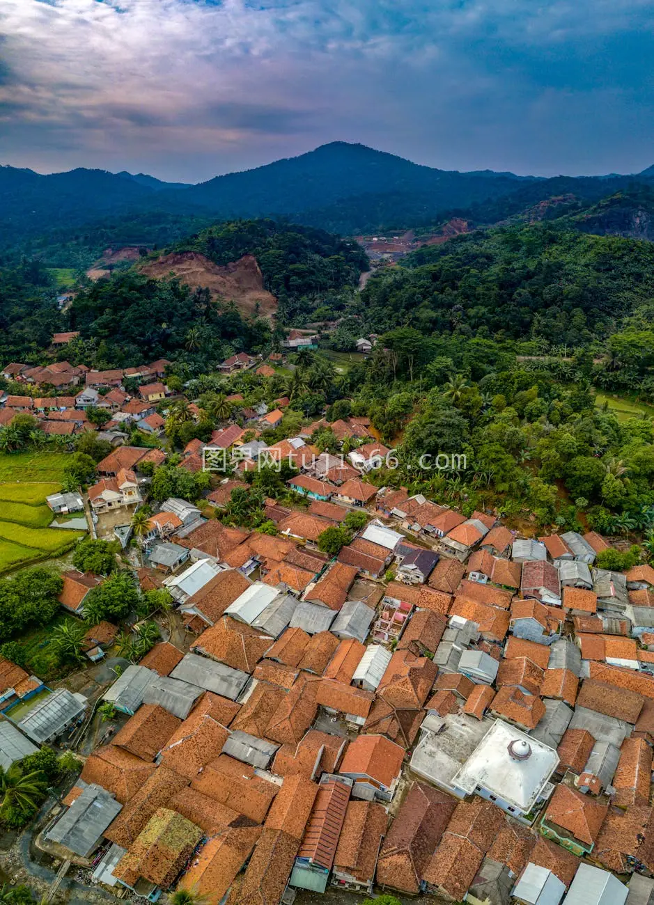 印尼Rumpin村空中美景图片