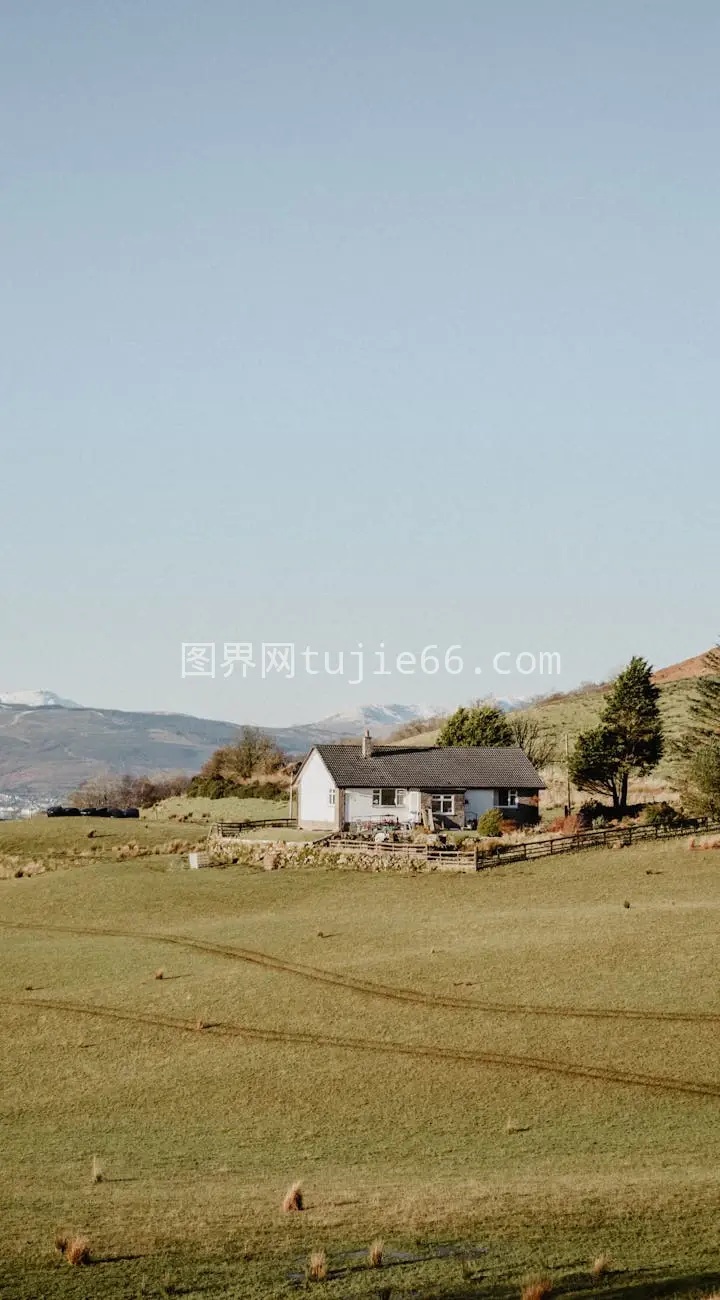 苏格兰农舍田野山丘乡村生活图片