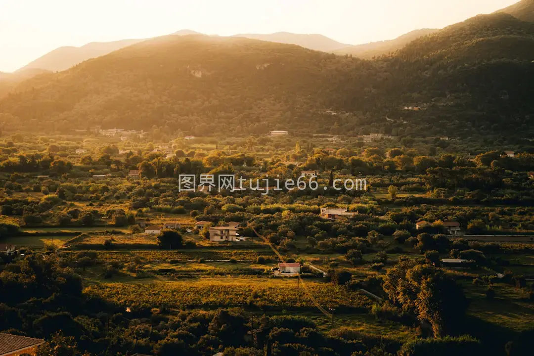 山畔雅居景致美图片