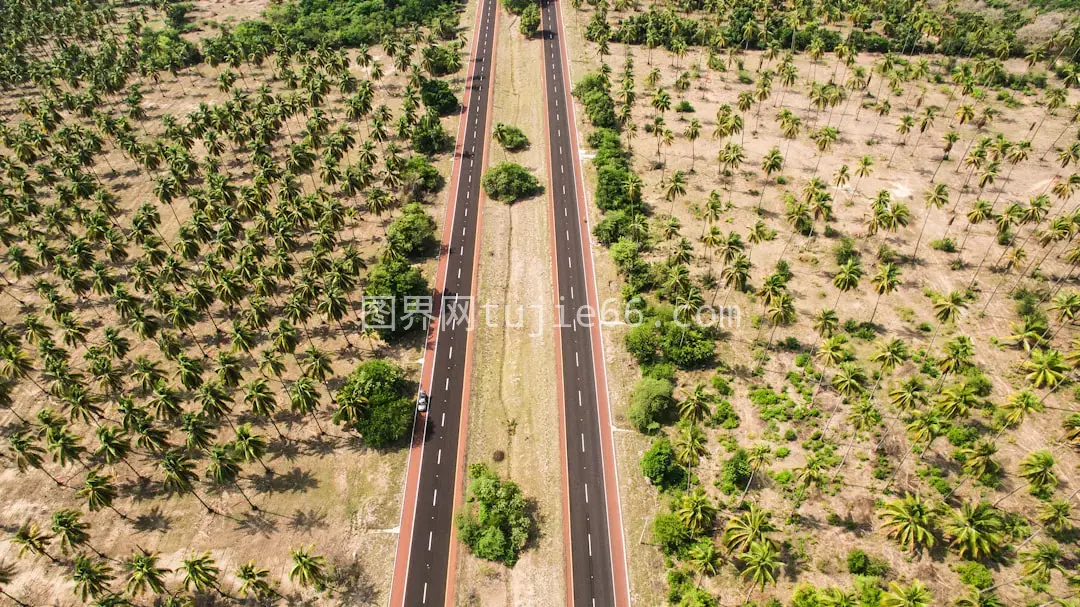 高空视角道路风景摄影图片