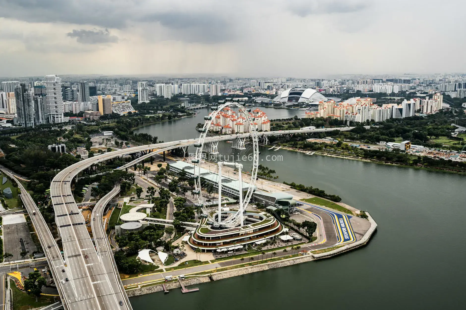 新加坡空中摩天轮港口全景图片