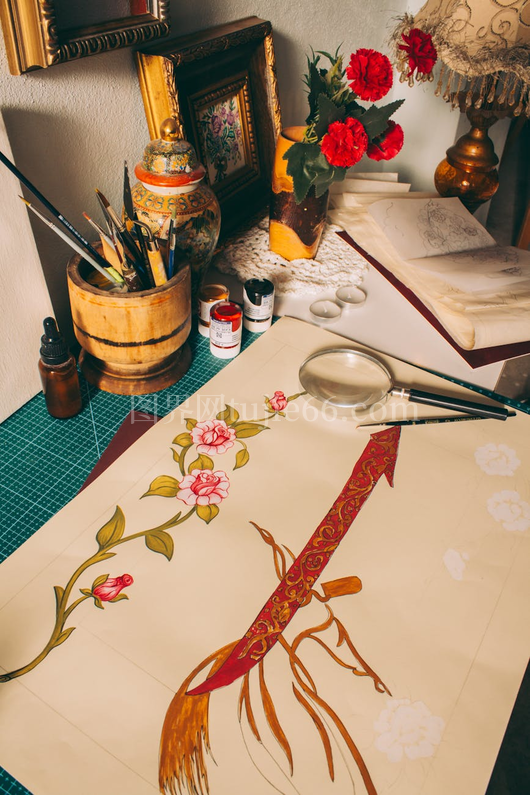 温馨艺术家工作室传统花卉插画绘画工具