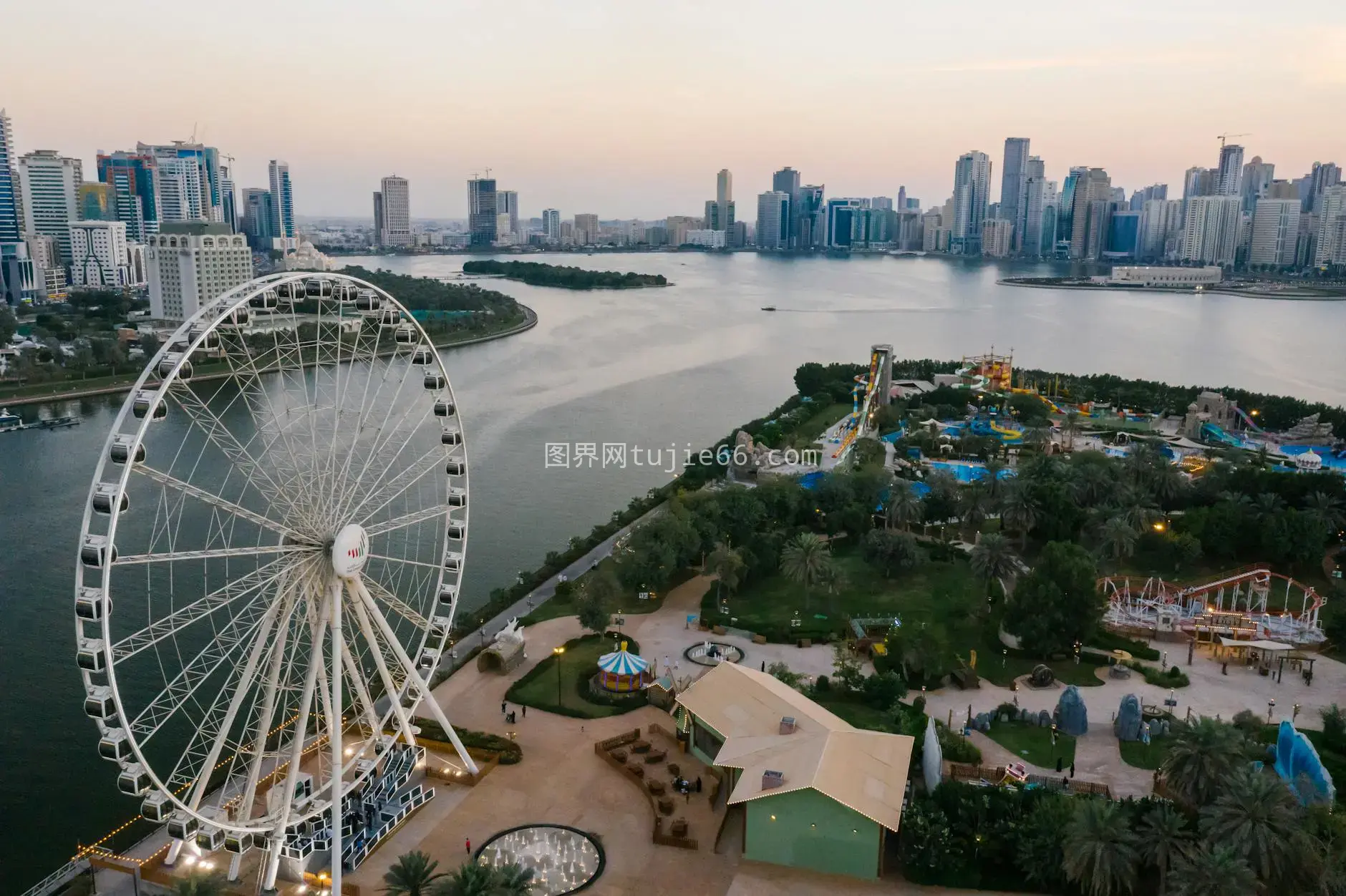 沙迦空中日落摩天轮景图片