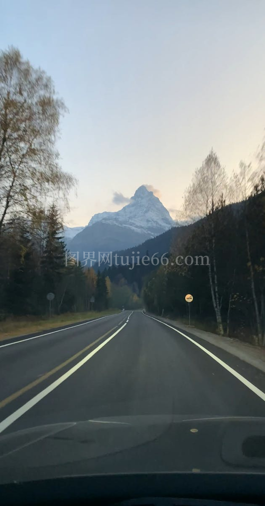 自驾长途旅行探秘