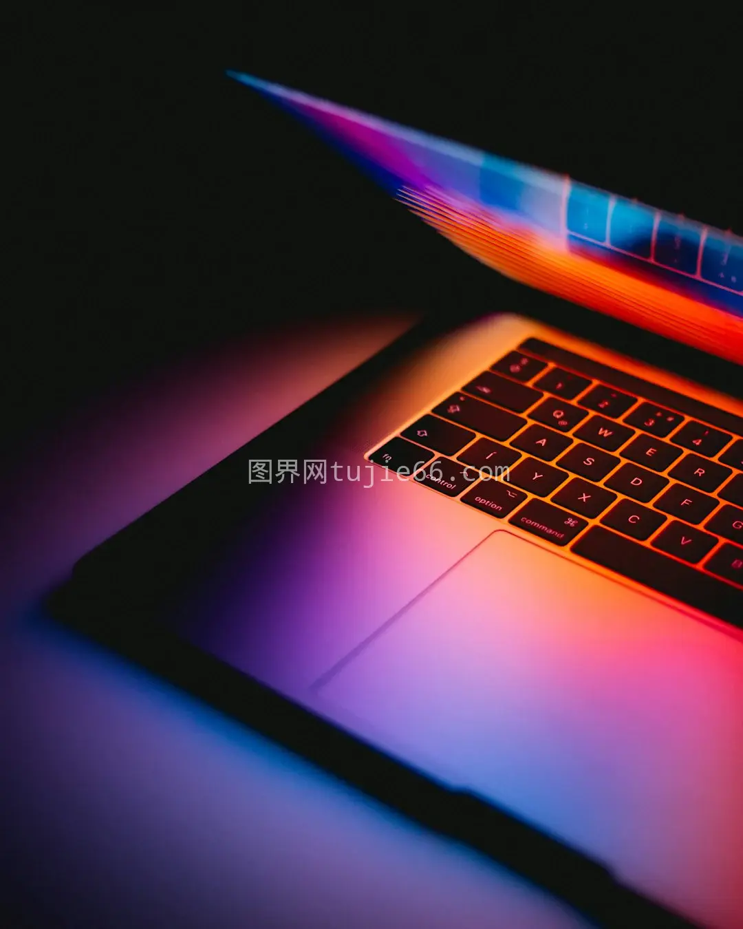 苹果MacBook Pro成功开机图片