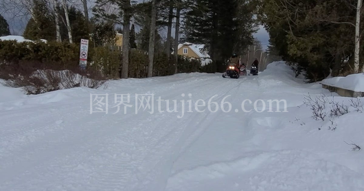 雪地摩托户外活动精彩瞬间