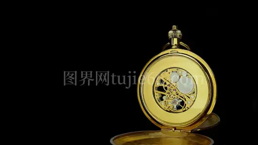 黄金怀表特写齿轮机械结构
