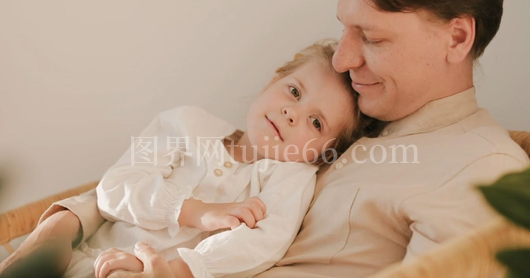 家庭亲情兄弟相伴