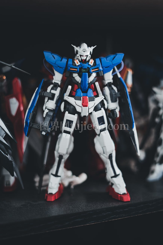 细致Gundam Exia塑料模型色彩艳