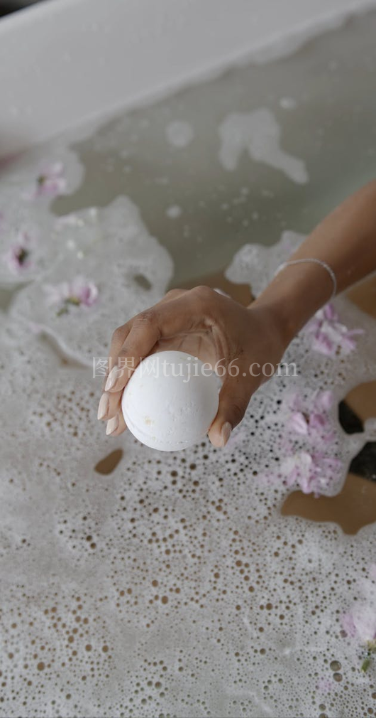 浴缸泡泡美图