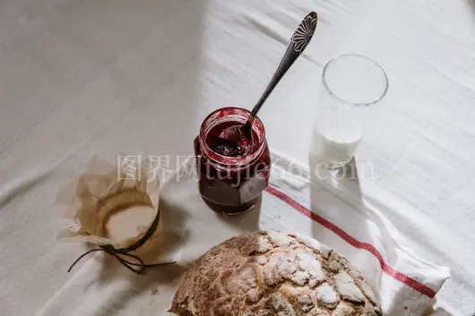温馨早餐乡村面包果酱桌布