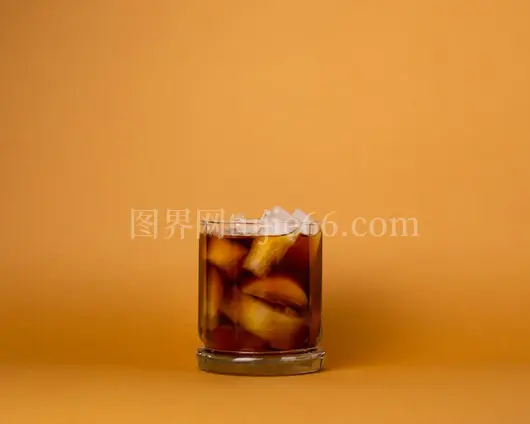玻璃杯饮品呈现