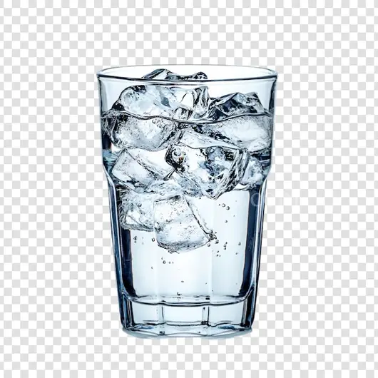 玻璃杯冰水新鲜解渴