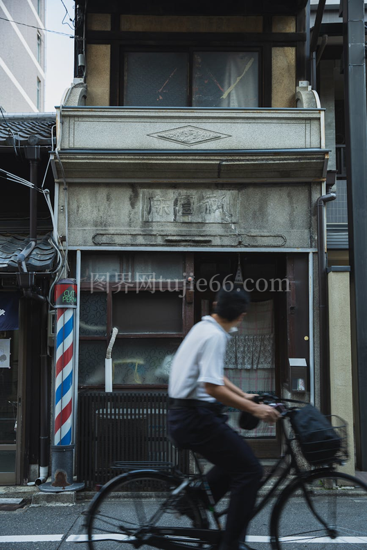 京都理发店运动文化融合