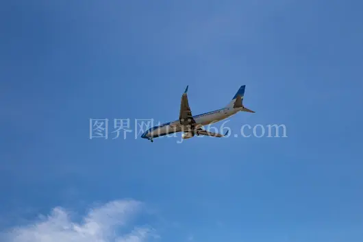 旅客飞机蓝天旅行航空