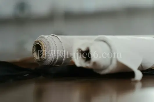 工作室桌上织物质感呈现