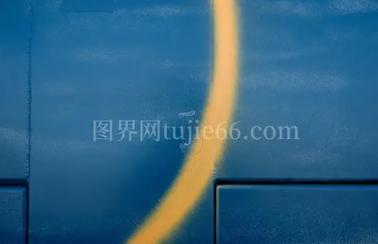 蓝黄塑料框架设计新颖