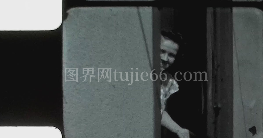 50年代女子门缝窥视