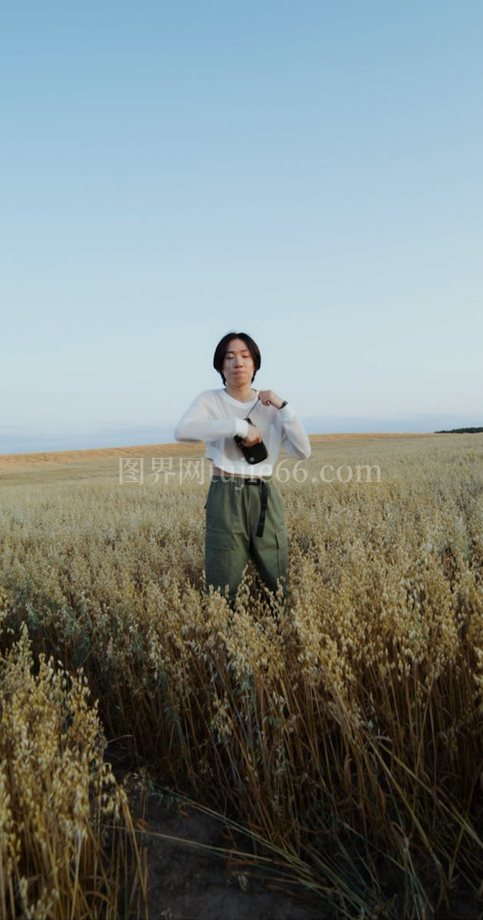 花田男士摆姿势照