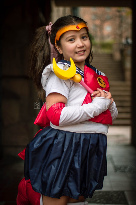 少女自信cosplay户外写真