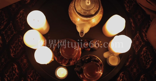 人手饮酒杯画面捕捉