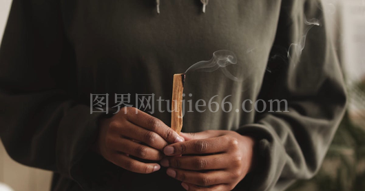 人物仪式净化圣多斯木